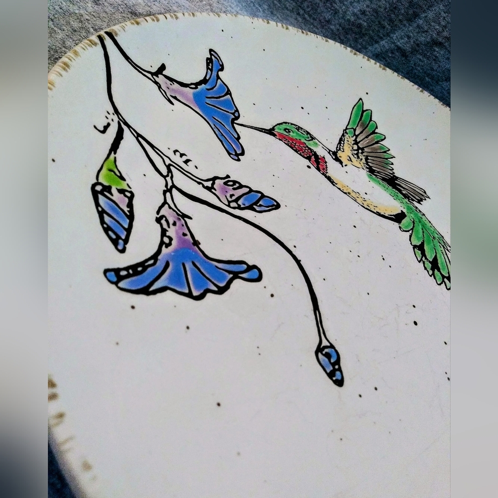(2) inHomeStylez Ceramic/Stoneware 11" Dinner Plates "Ruby Hummingbird" - Picture 5 of 11